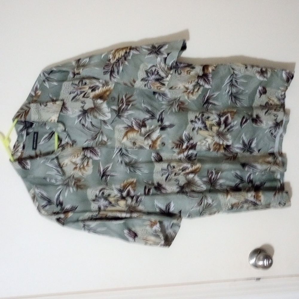 Pierre Cardin Hawaiian button up shirt men's size large short sleeve green
